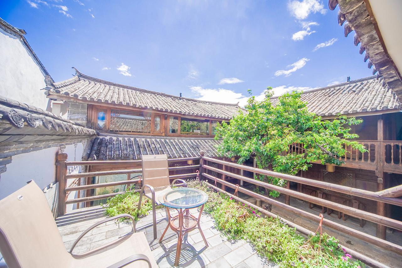 Lijiang Half Moon Bay Inn ภายนอก รูปภาพ