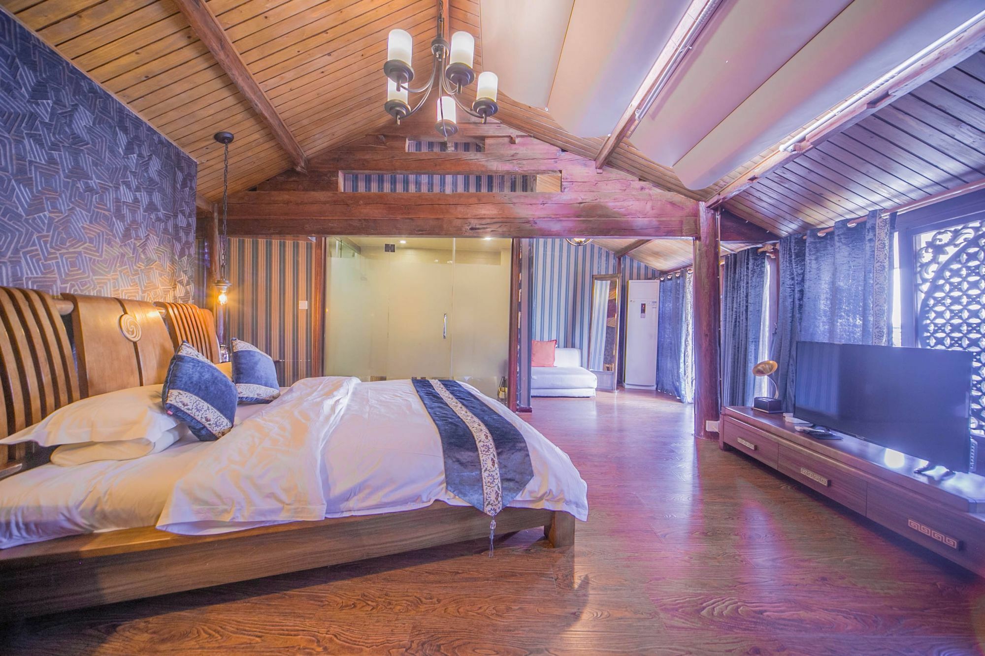 Lijiang Half Moon Bay Inn ภายนอก รูปภาพ